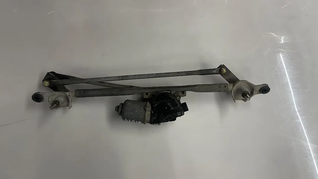 Windshield wiper motor - 2014 Cadillac ATS Luxury