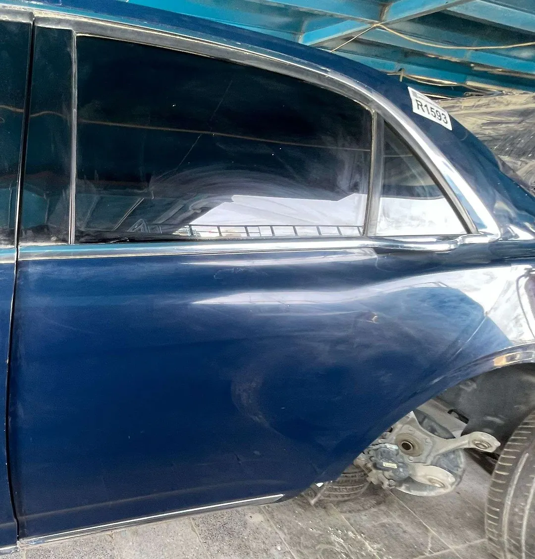 Door (LHB) - 2018 Lincoln Continental