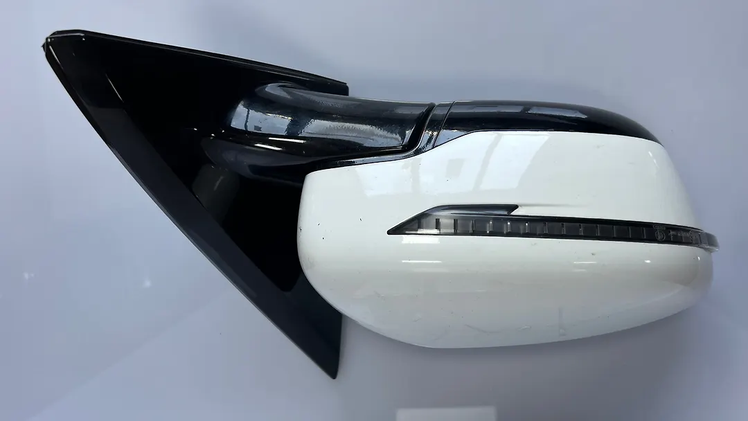 Side Mirror (RH) - 2016 Nissan Pathfinder