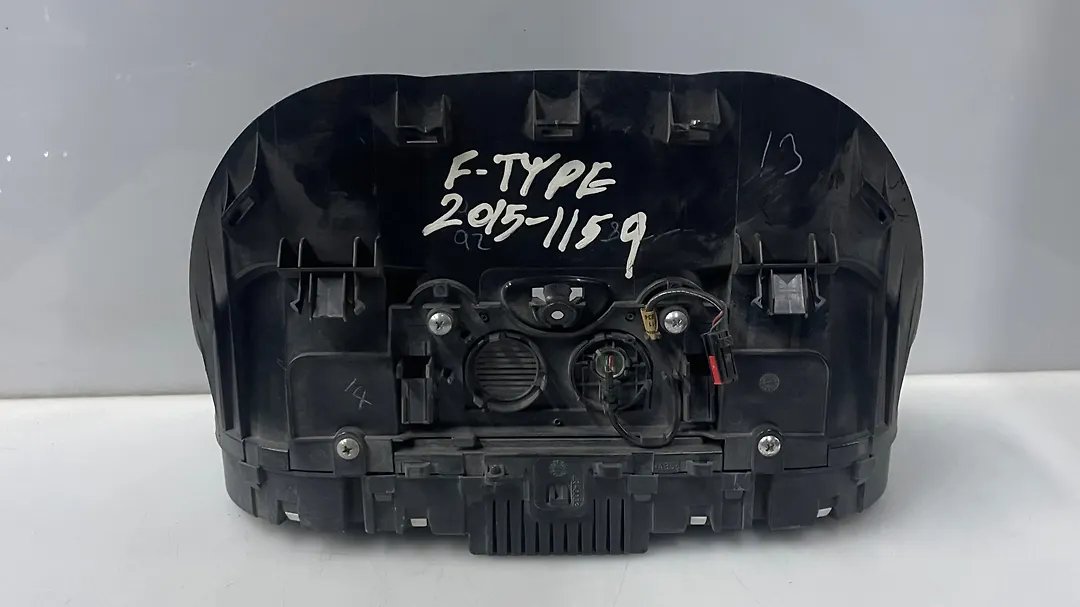 Speedometer - 2015 Jaguar XJL