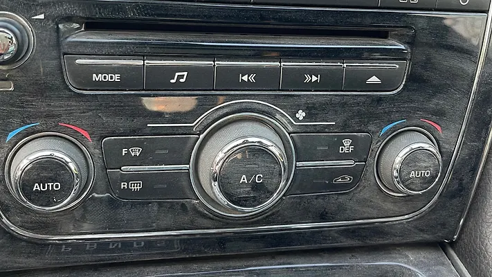 AC Switch - 2011 Jaguar XJL
