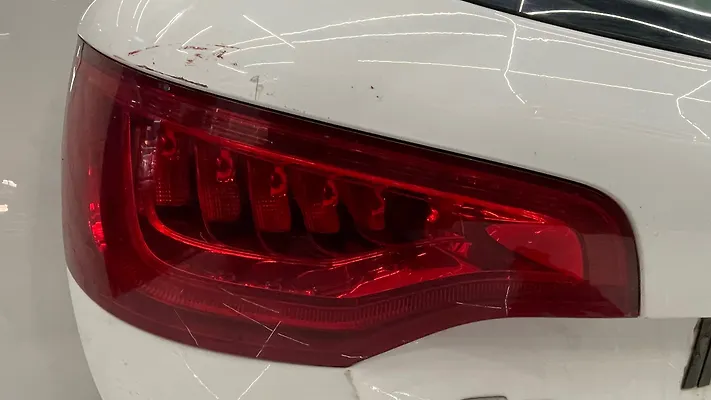 Tail Light (LH) - 2012 Audi Q7