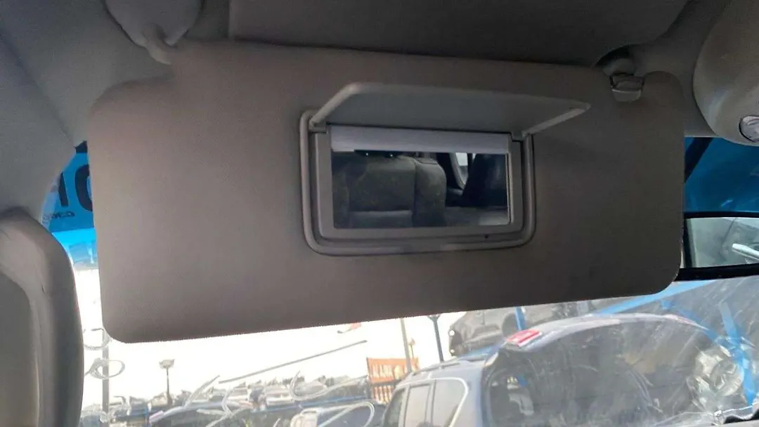 Sun visor - 2010 Infiniti QX56 5.6i