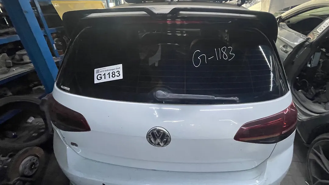 Trunk/hatch/tailgate - 2015 Volkswagen Golf