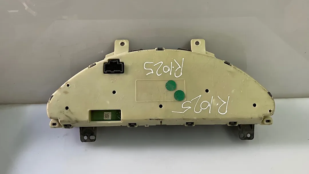 Speedometer - 2011 GMC Acadia SLE