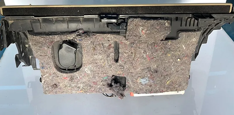 Glove box - 2012 Jaguar XF
