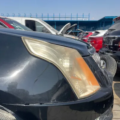 Headlight (RH) - 2010 Cadillac SRX Premium