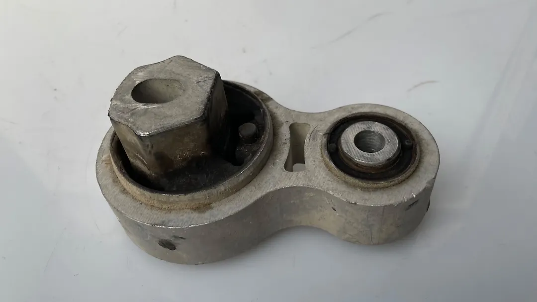 Mount (Gear) LH- 2015 Ford Edge SE