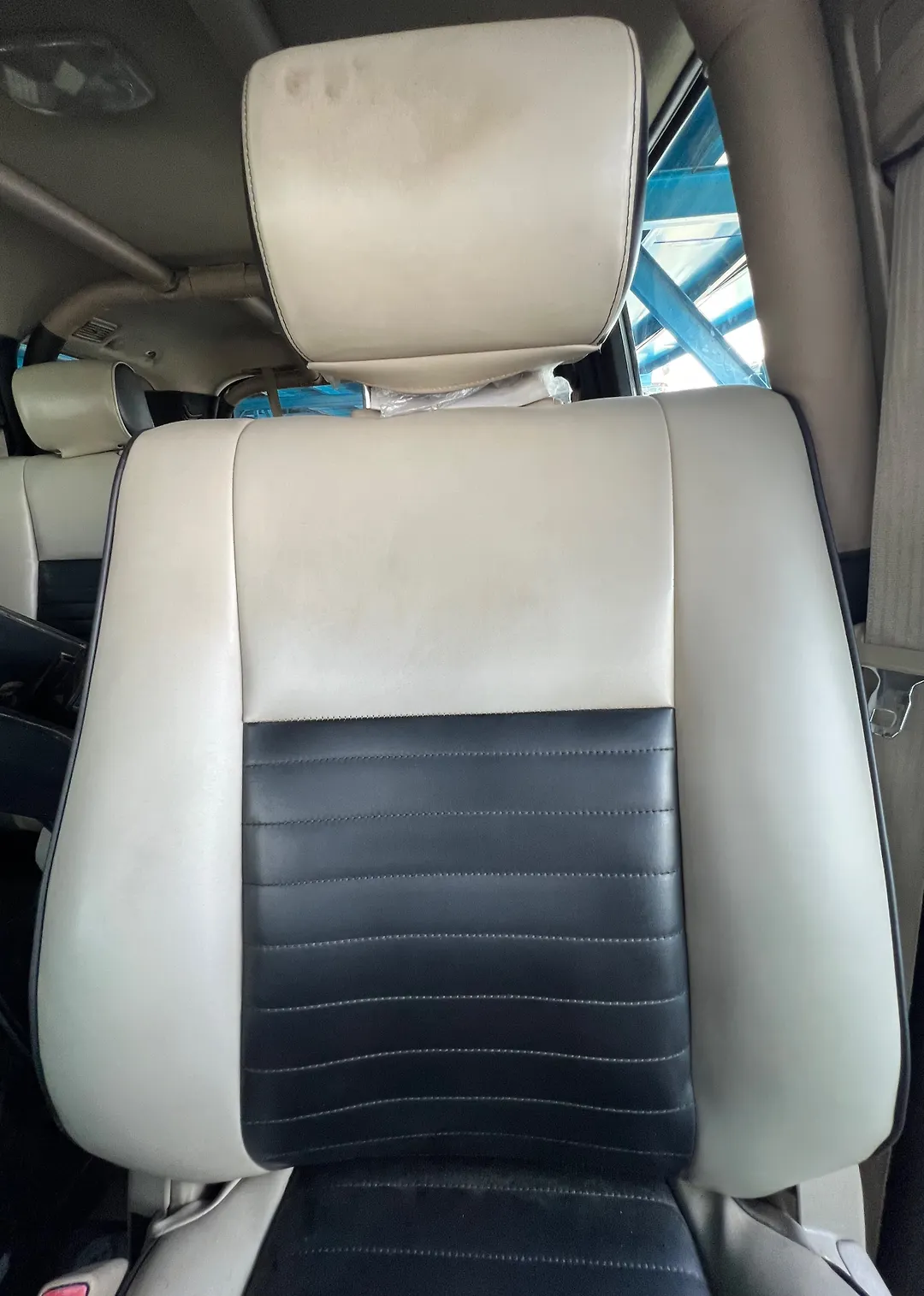 Front Seat (LHS) - 2013 Toyota Sequoia