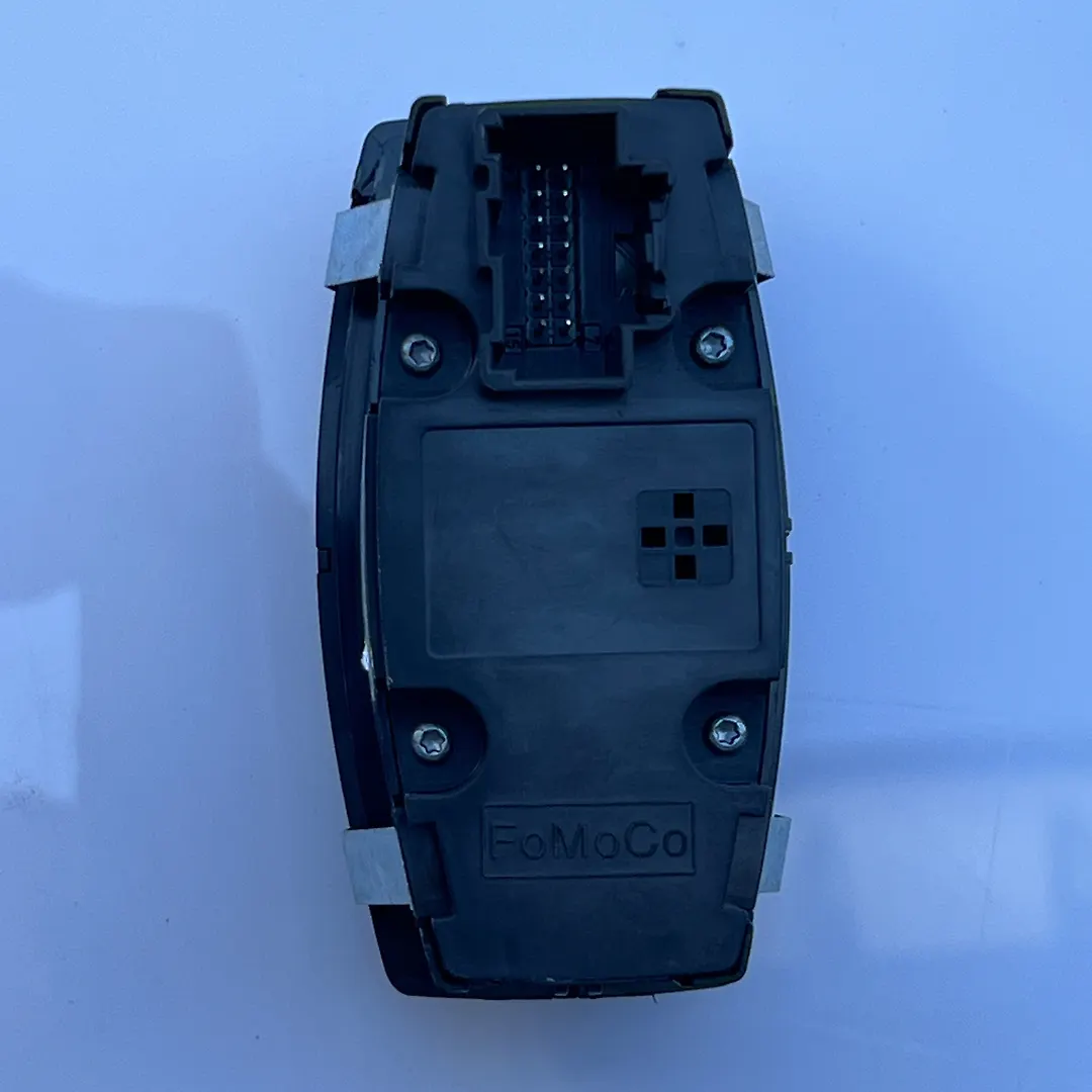 Automatic headlamp dimmer - 2018 Ford EcoSport