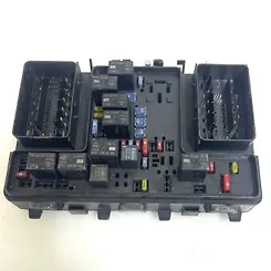 Fuse box - 2016 Ford Edge SEL