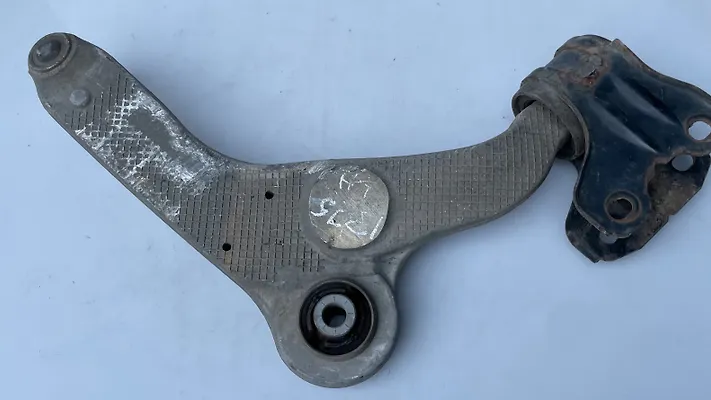 Lower Arm(LHF) - 2018 Lincoln Continental