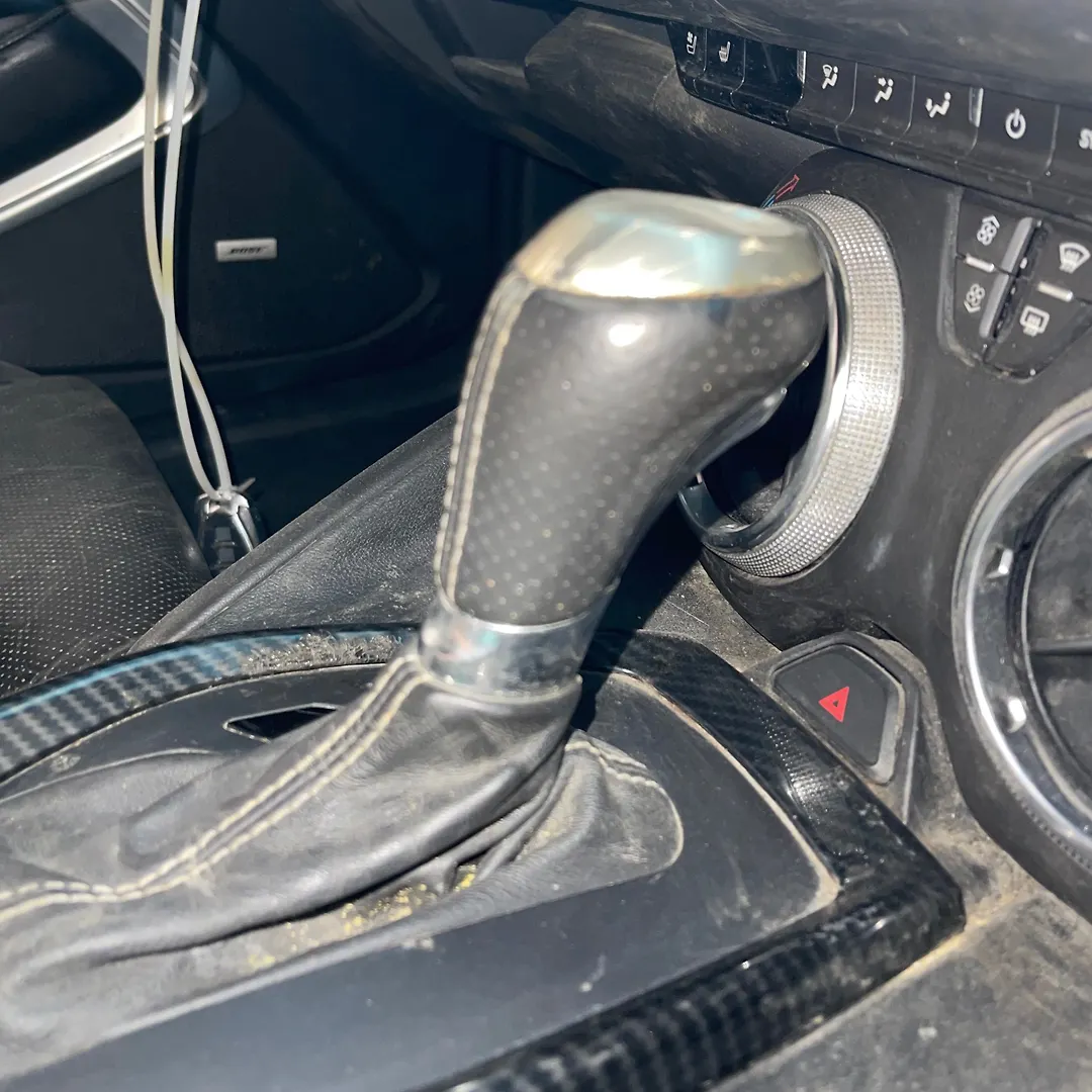 Gear Shift Knob(Automatic) - 2017 Chevrolet Camaro 2SS
