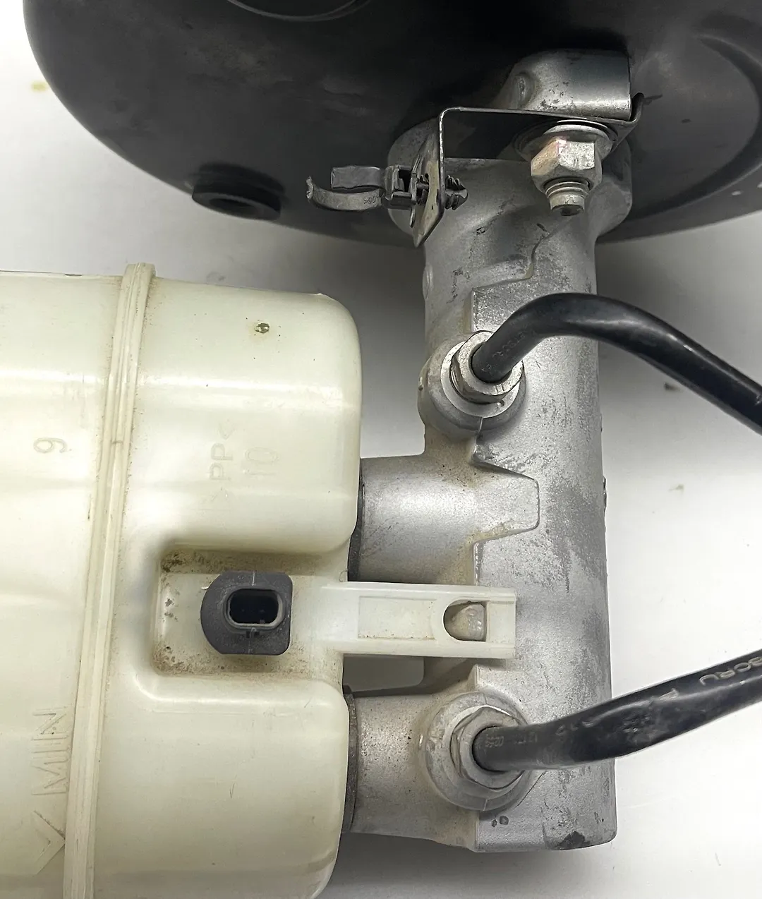 Brake booster - 2017 Cadillac ESCLADE