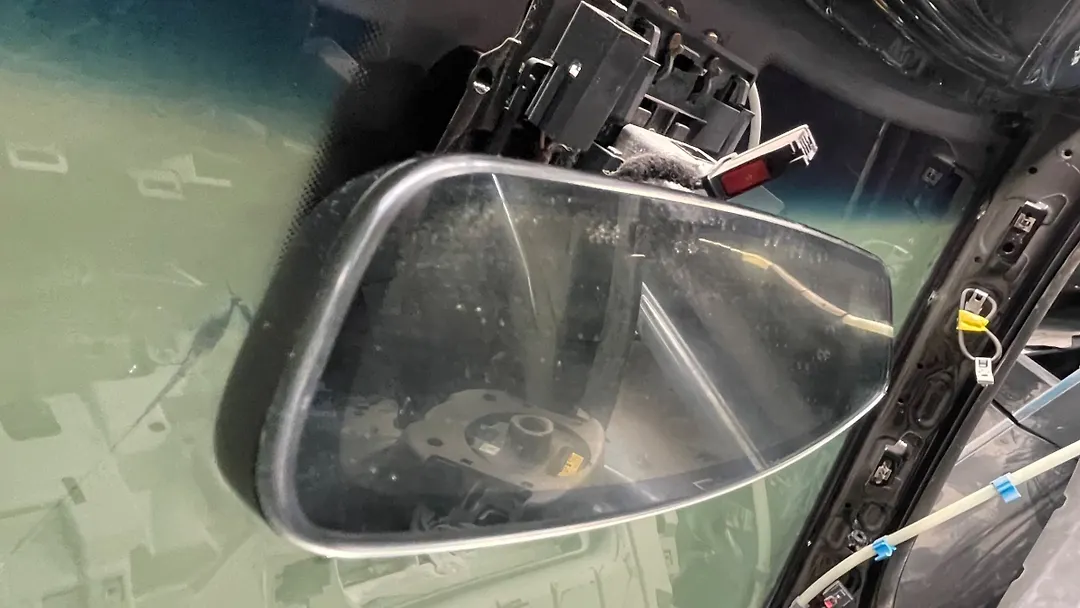 Rear view mirror - 2020 Cadillac CT5
