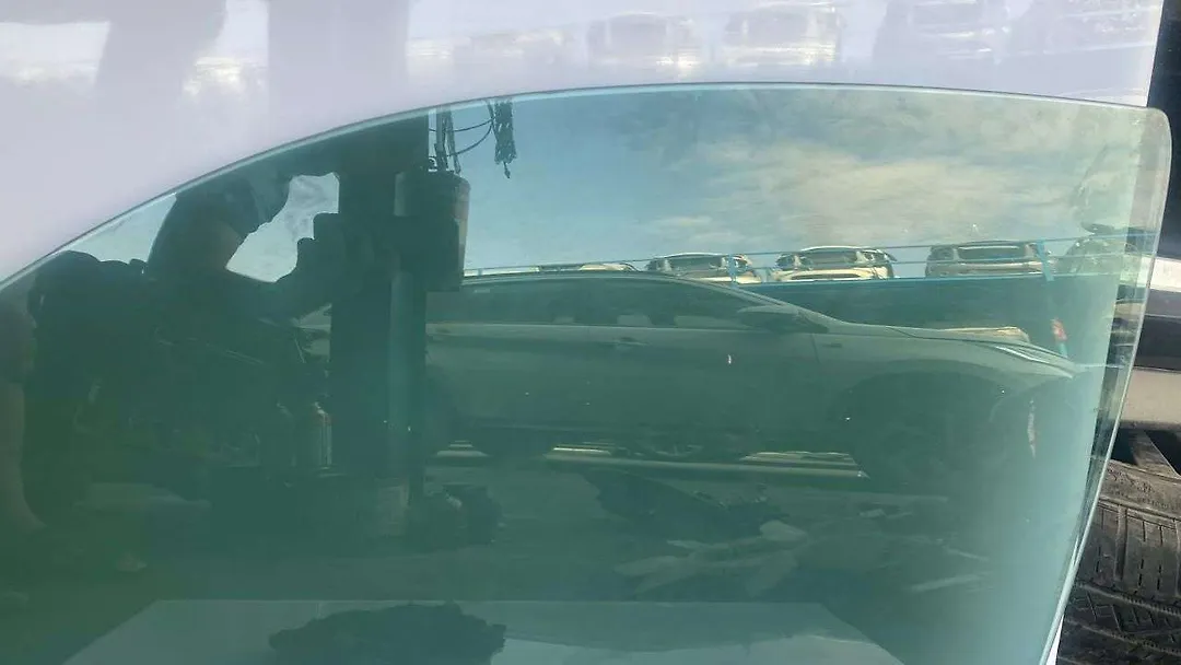 Front door glass - 2021 Toyota Tacoma SR5