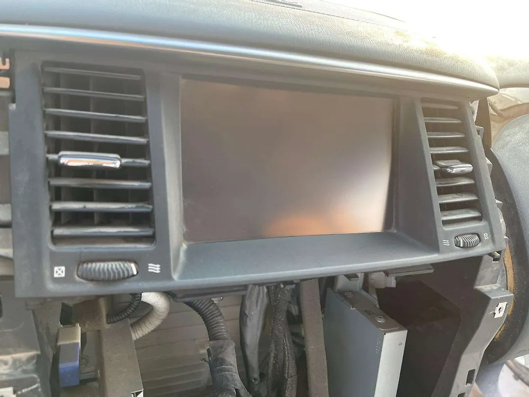 Info-gps-tv screen - 2014 Infiniti QX80 SUV