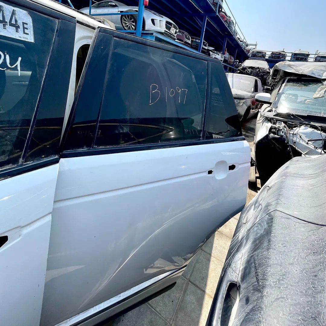 Door (LHB) - 2013 Land Rover RANGE ROVER VOGUE