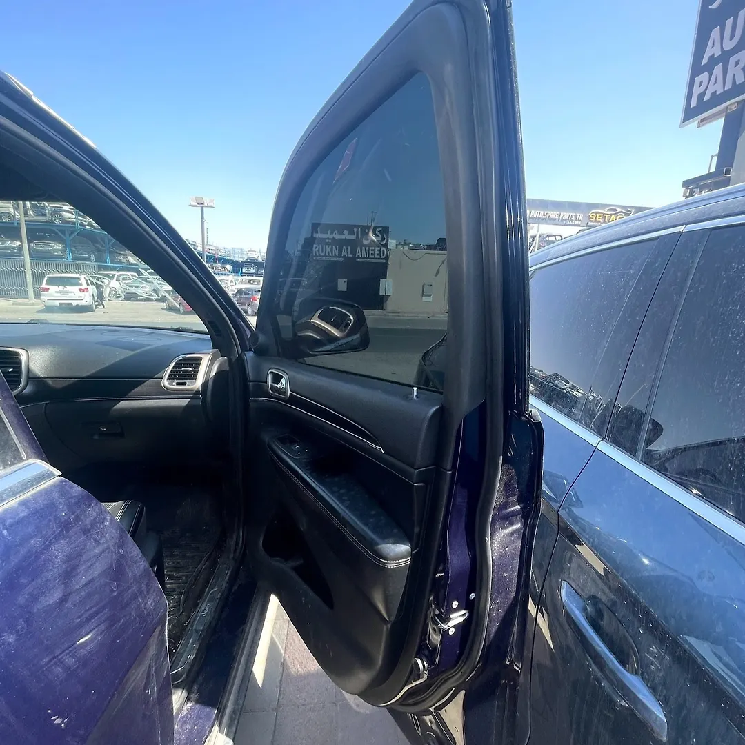 Door (RHF) - 2014 Jeep Grand Cherokee Limited