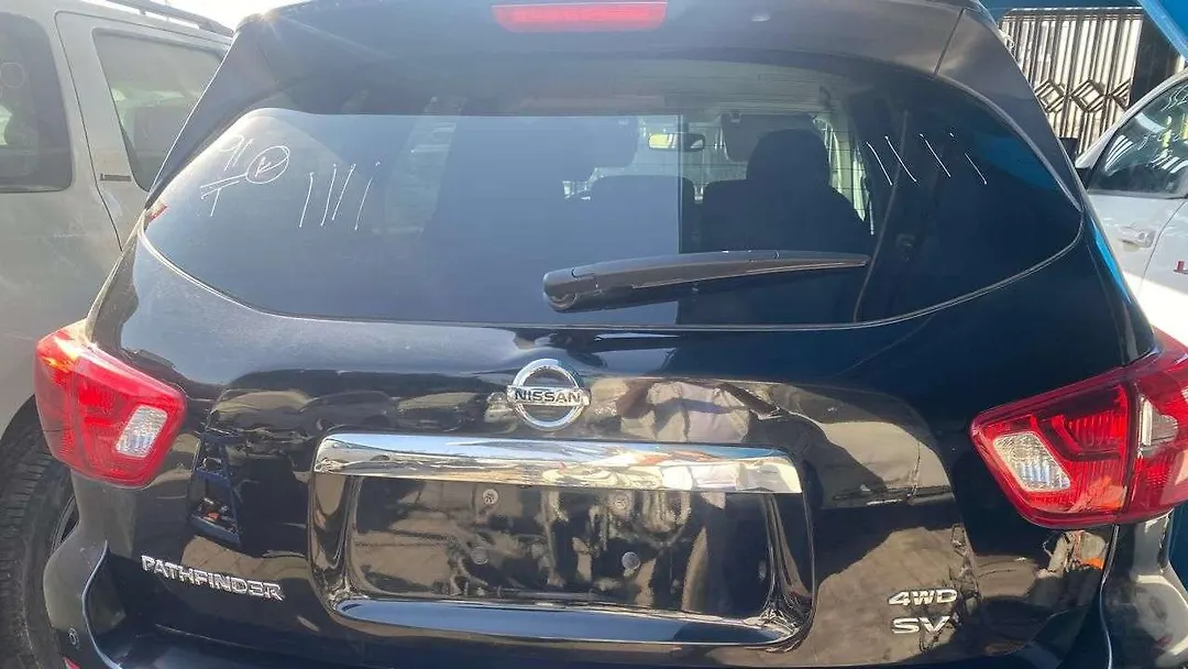 Trunk/hatch/tailgate - 2017 Nissan Pathfinder