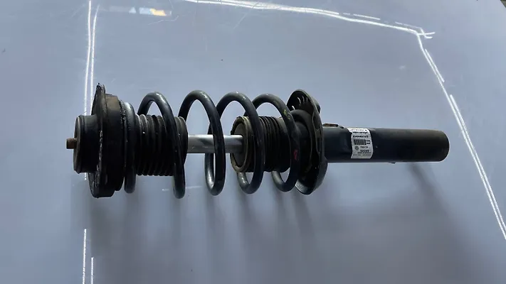 Shock Absorber (RHF) - 2014 Volkswagen Passat