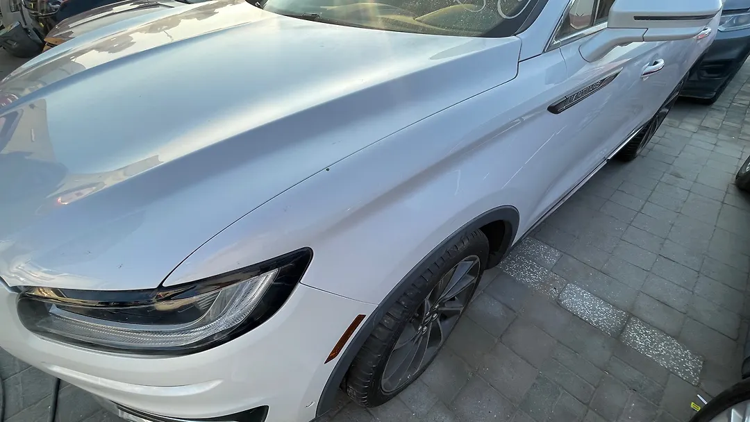 Fender (LHF) - 2019 Lincoln Nautilus Reserve
