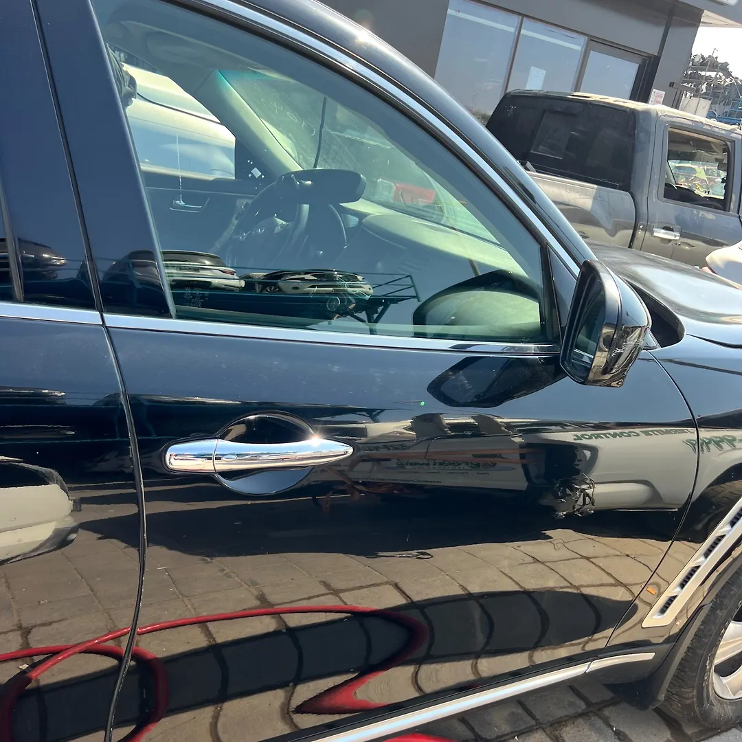 Door (RHF) - Infiniti