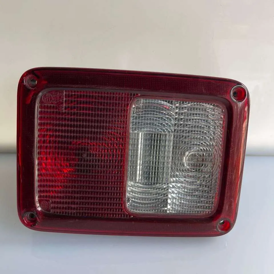 Tail Light (RH) - 2015 Jeep Wrangler Sport