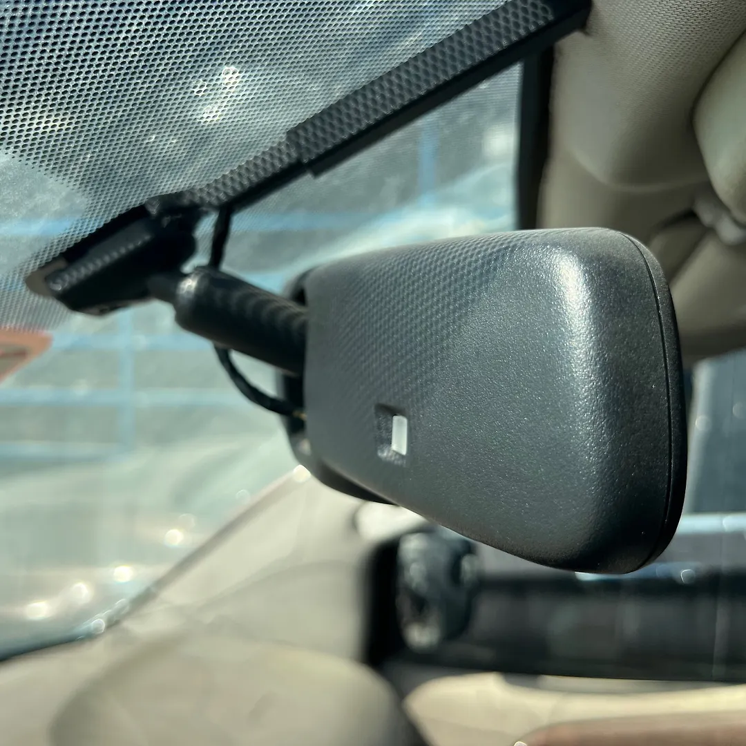 Rear view mirror - 2011 Nissan Armada Armada