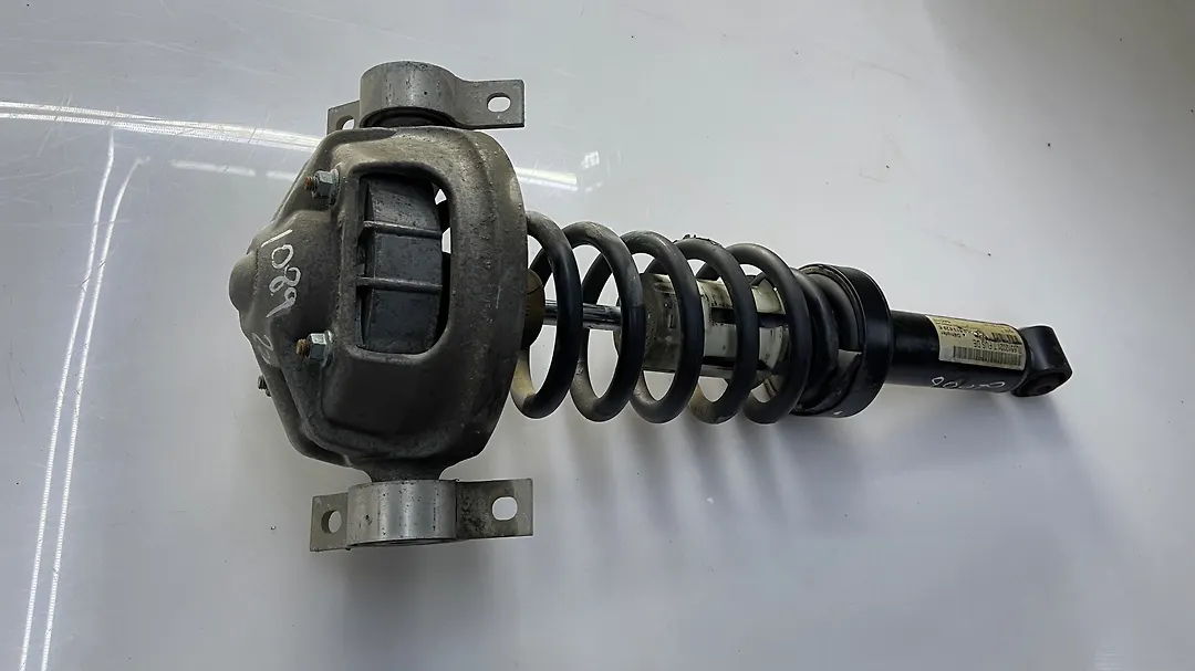 Shock Absorber (RHB) - 2006 Volkswagen Touareg