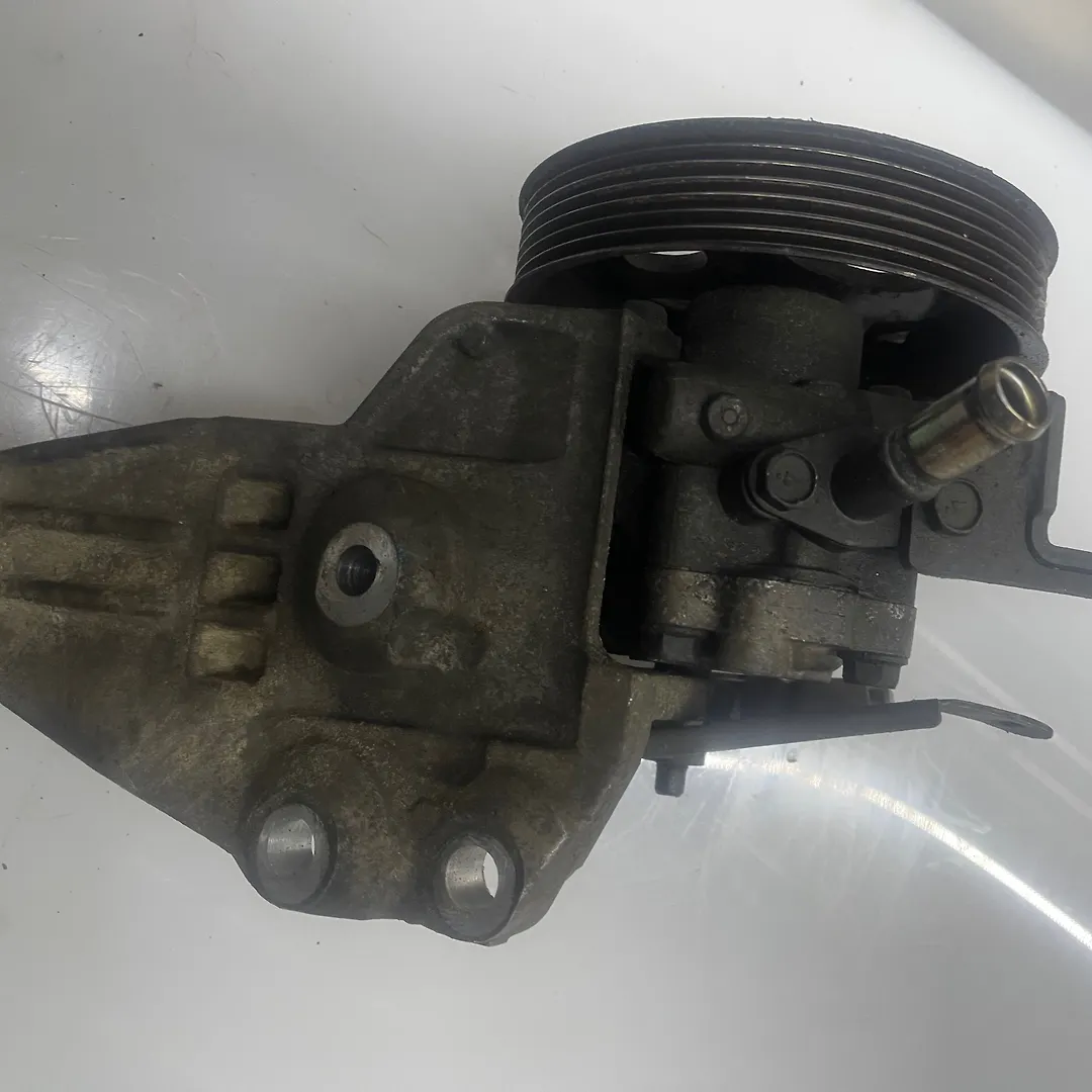Power steering pump - 2013 Infiniti QX56