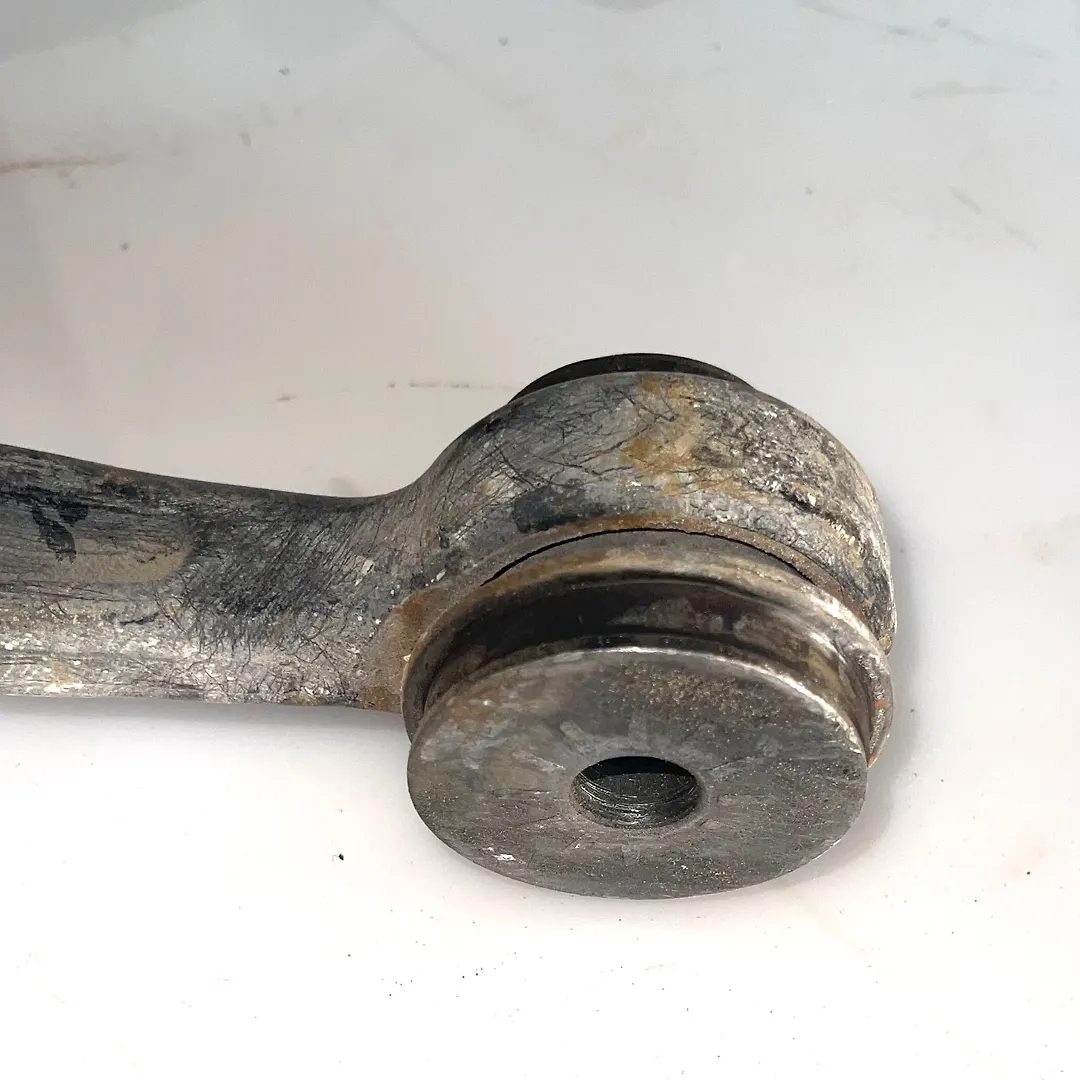 Upper arm (RH) - 2016 GMC Sierra
