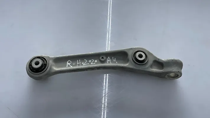 Lower arm (RH) - 2017 Audi A4
