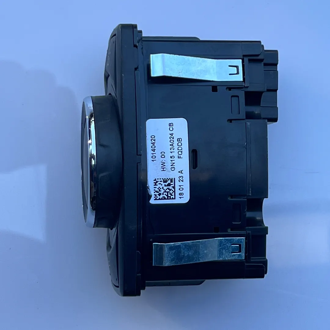 Automatic headlamp dimmer - 2018 Ford EcoSport