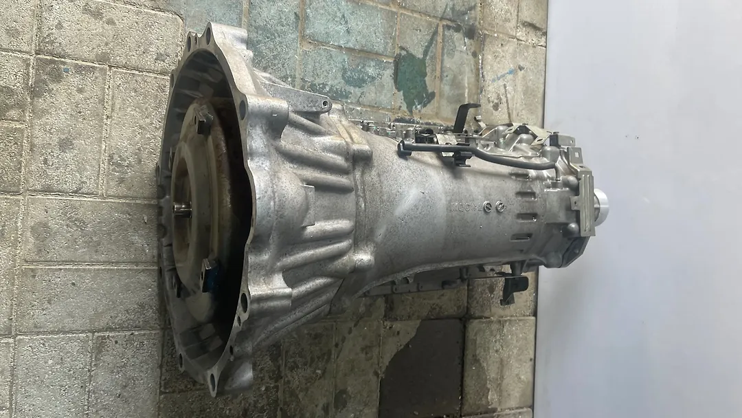 Gear box - 2013 Infiniti QX56