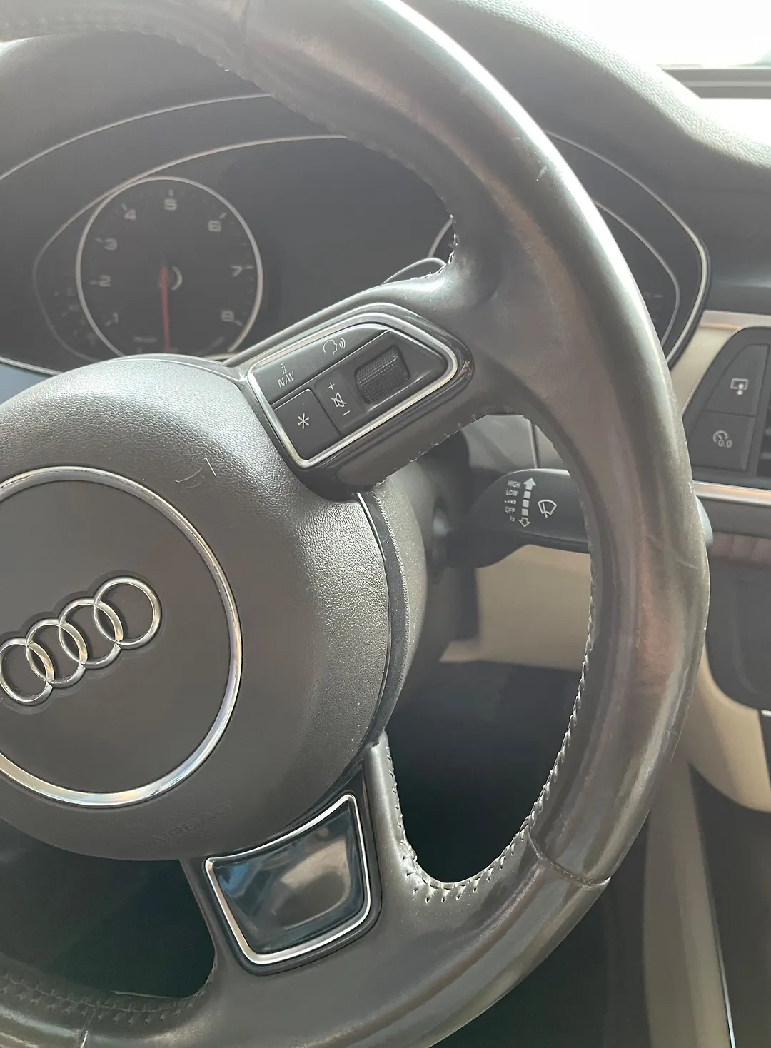 Steering wheel - 2016 Audi A7
