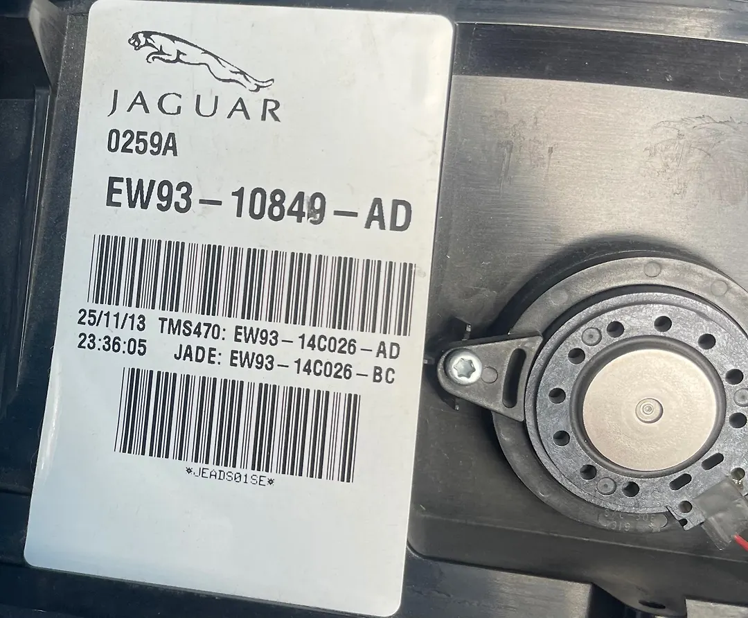 Speedometer - 2014 Jaguar XJL