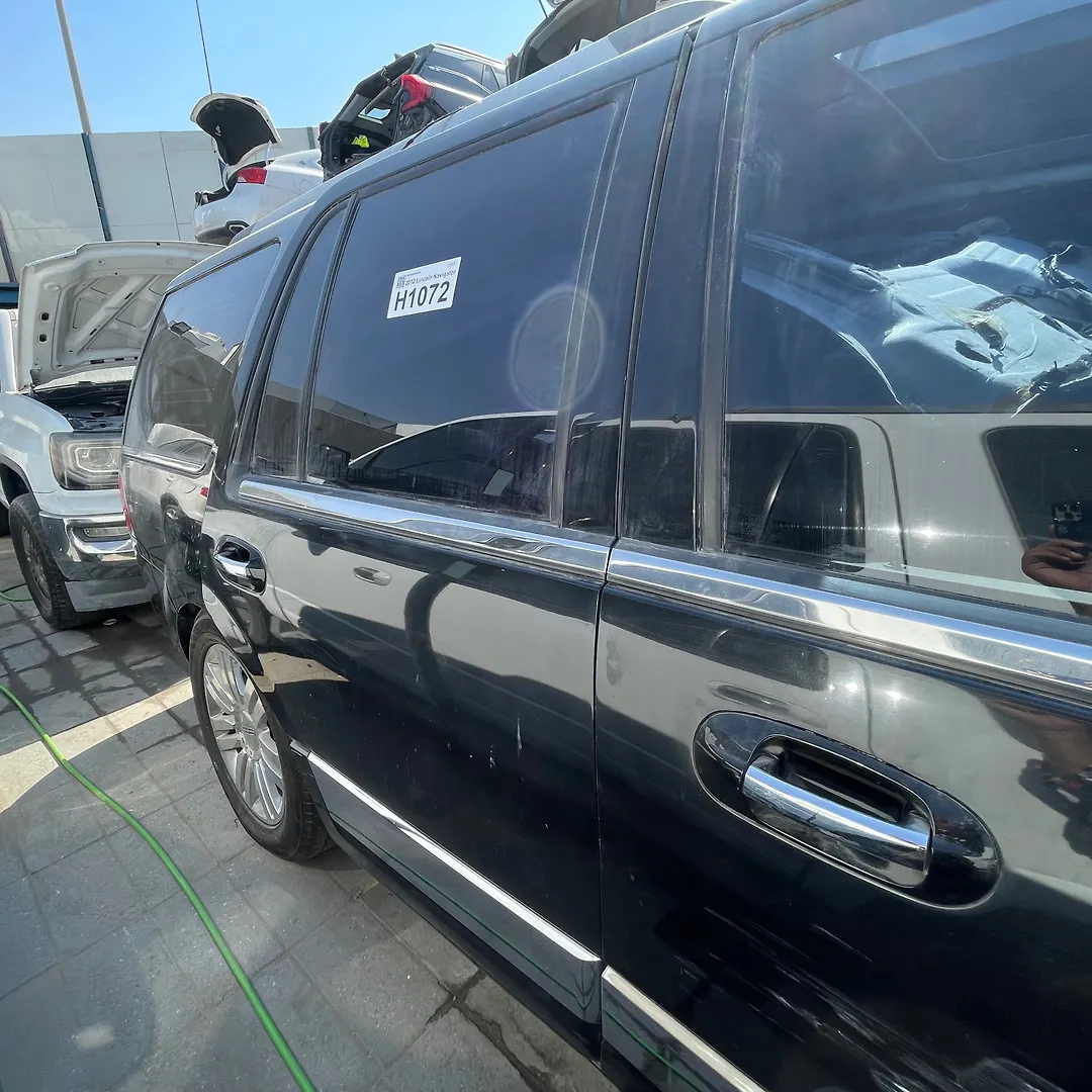 Door (RHB) - 2012 Lincoln Navigator