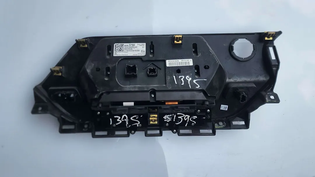 Info/GPS/TV Screen - 2019 Chevrolet Blazer Premier