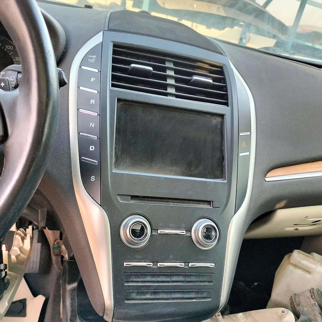 Info/GPS/TV Screen - 2015 Lincoln MKC