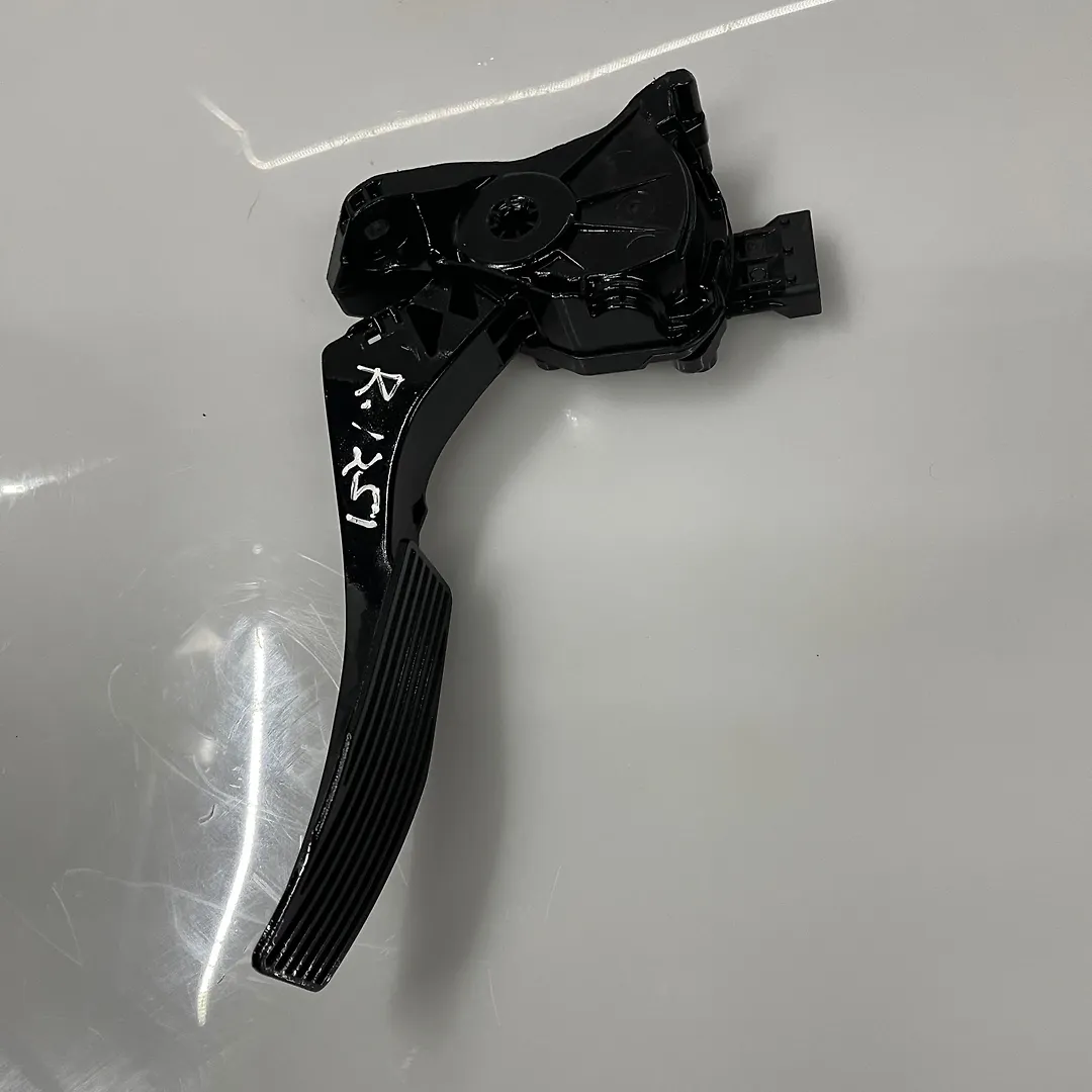 Accelerator pedal - 2013 Chevrolet Cruze