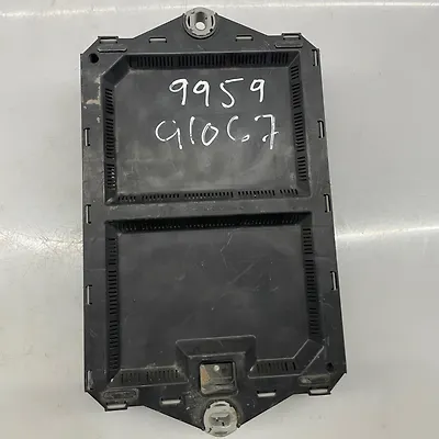 Fuse box - 2010 Jaguar XF