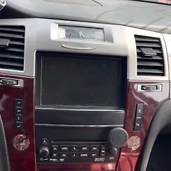 Info-gps-tv screen - 2011 Cadillac Escalade Luxury