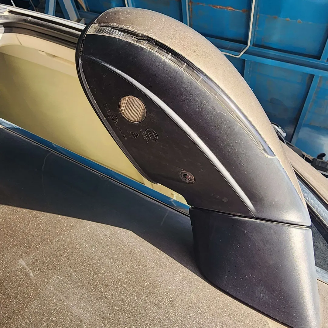 Side Mirror (RH) - 2016 Volkswagen Touareg