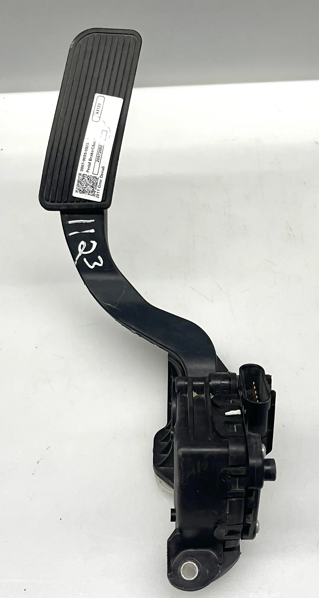 Pedal brake/clutch - 2011 GMC DENALI