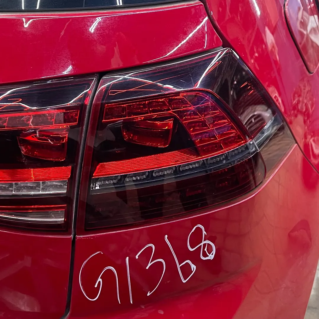 Tail Light (RH) - 2016 Volkswagen Golf