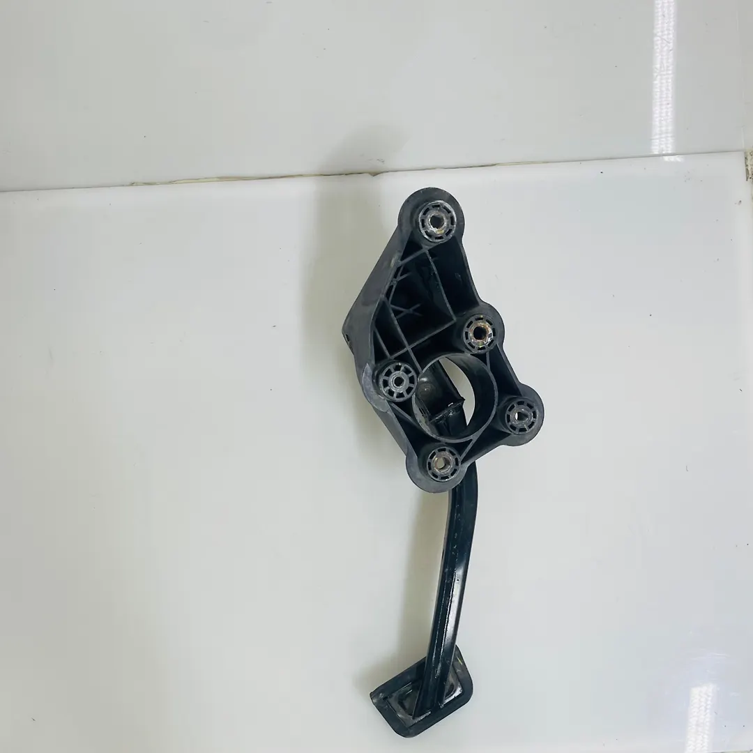 Pedal brake/clutch - 2022 Jeep Grand Cherokee L Limited