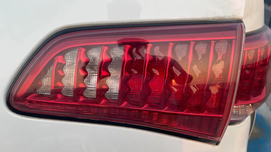 Tail Light (RH) - 2012 Infiniti QX56