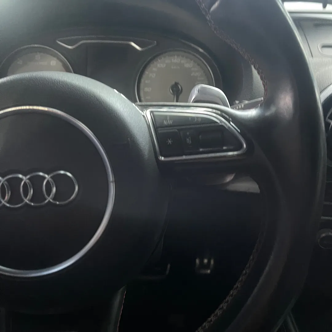 Steering wheel - 2016 Audi S3