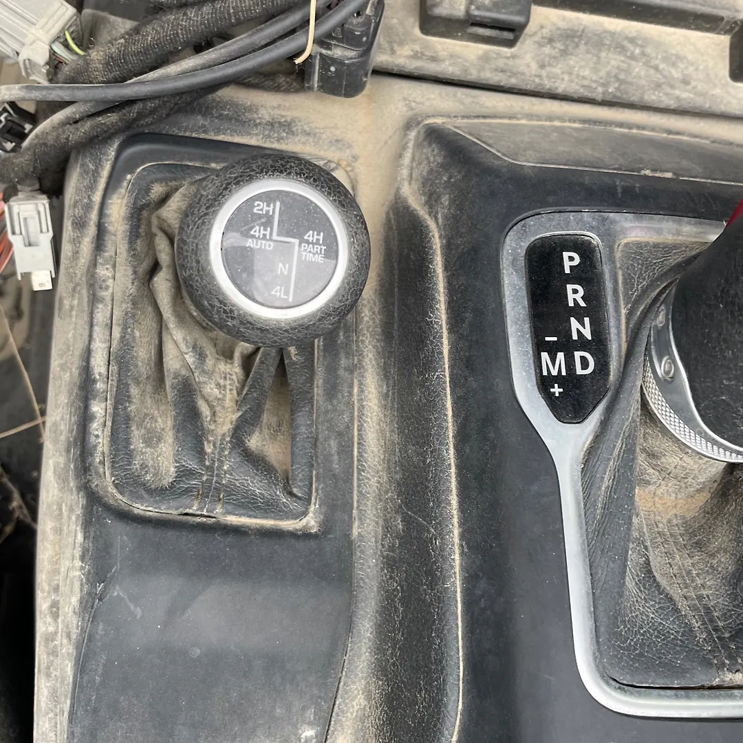 Gear Shift Knob(Automatic) - 2021 Jeep Wrangler